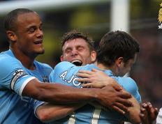 NBA季后赛八强战对决在即！圣安东尼奥马刺演练定位球，莱比锡密集防守应对